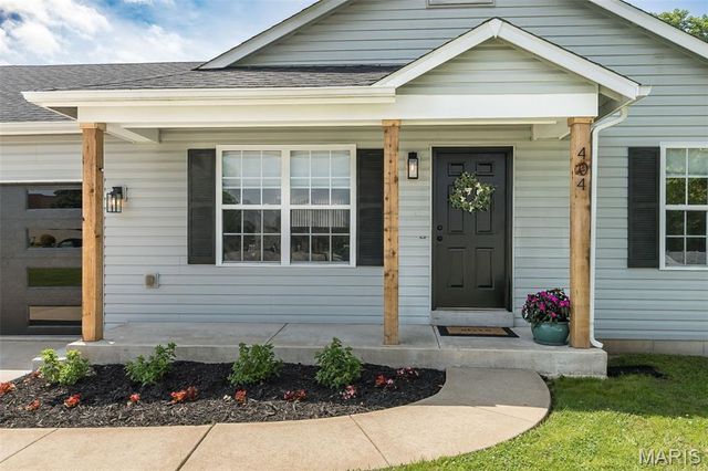 404 Pearl Creek Drive, Wentzville, MO 63385