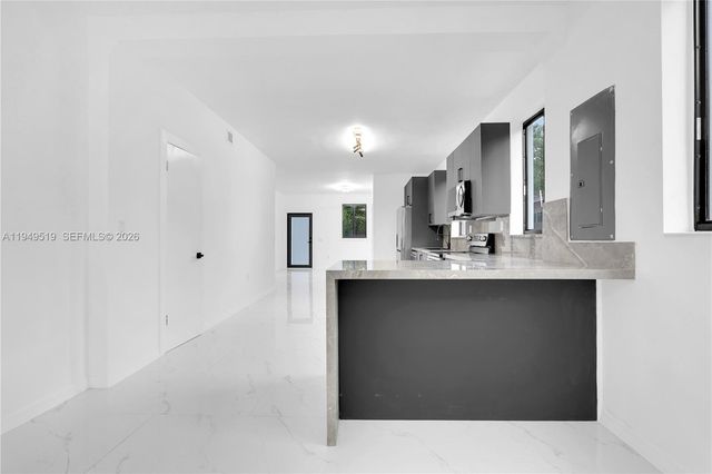 972 SW 44th Ave, Miami, FL 33134