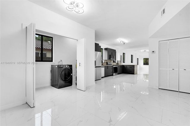 972 SW 44th Ave, Miami, FL 33134