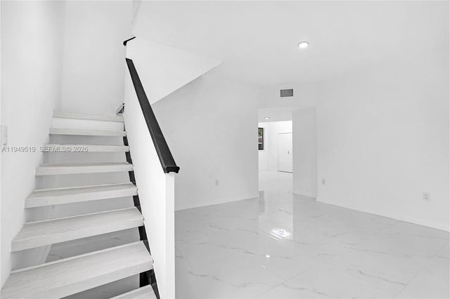 972 SW 44th Ave, Miami, FL 33134