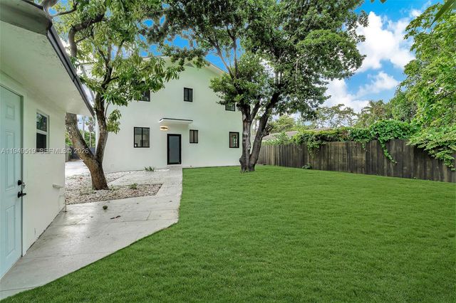 972 SW 44th Ave, Miami, FL 33134