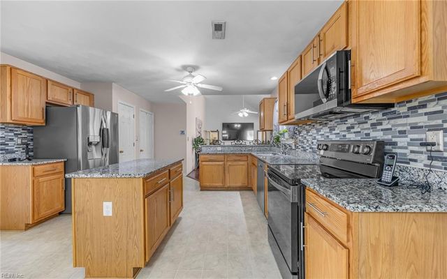 251 Fallawater WAY, Suffolk, VA 23434