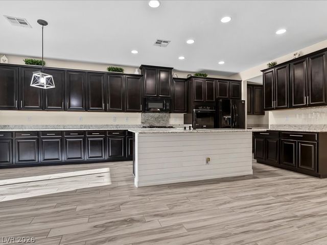 12437 Mosticone Way, Las Vegas, NV 89141