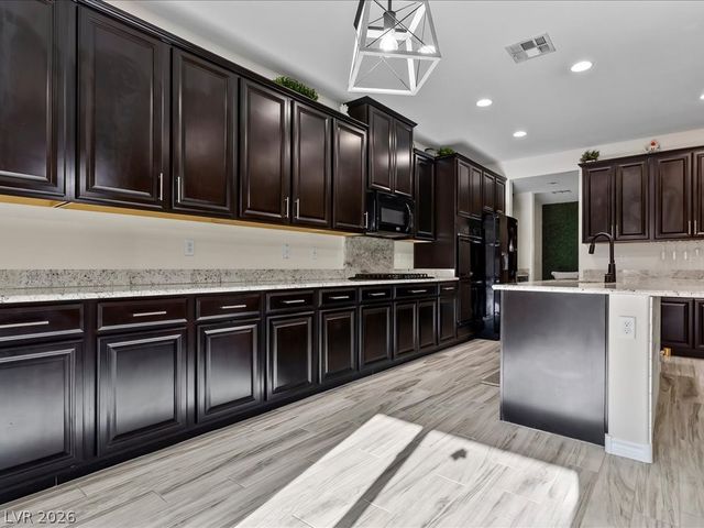 12437 Mosticone Way, Las Vegas, NV 89141