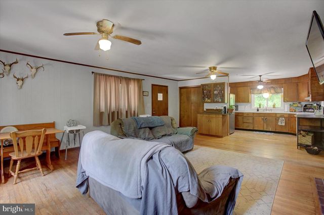 215 PINE RIDGE LN, Fayetteville, PA 17222