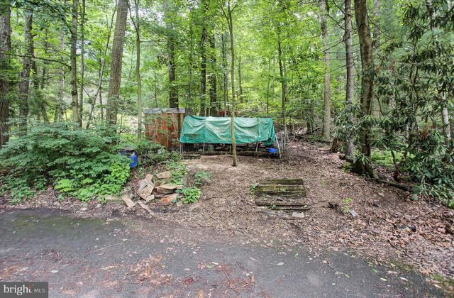 215 PINE RIDGE LN, Fayetteville, PA 17222