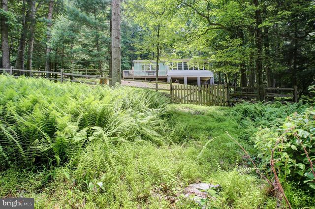 215 PINE RIDGE LN, Fayetteville, PA 17222