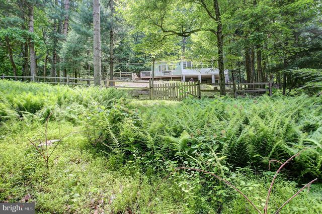 215 PINE RIDGE LN, Fayetteville, PA 17222