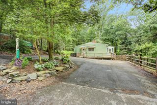 215 PINE RIDGE LN, Fayetteville, PA 17222