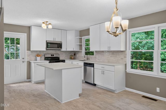 1513 N King Charles Road, Raleigh, NC 27610