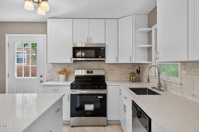1513 N King Charles Road, Raleigh, NC 27610