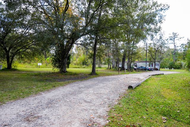 155 Goldenrod Lane, Moncks Corner, SC 29461