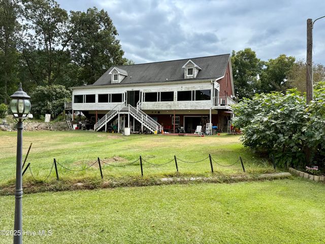 109 Wilderness Drive, Pikeville, NC 27863