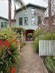 2120 6th Street 11, Berkeley, CA 94710