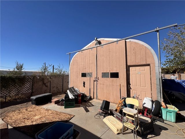 4517 N N Thurman Dr Drive, Golden Valley, AZ 86413