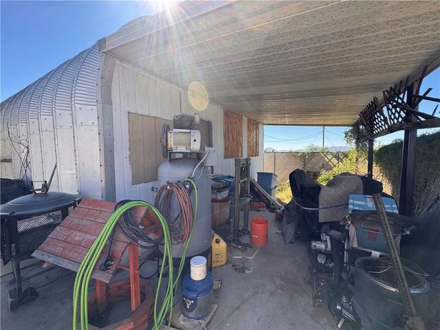 4517 N N Thurman Dr Drive, Golden Valley, AZ 86413