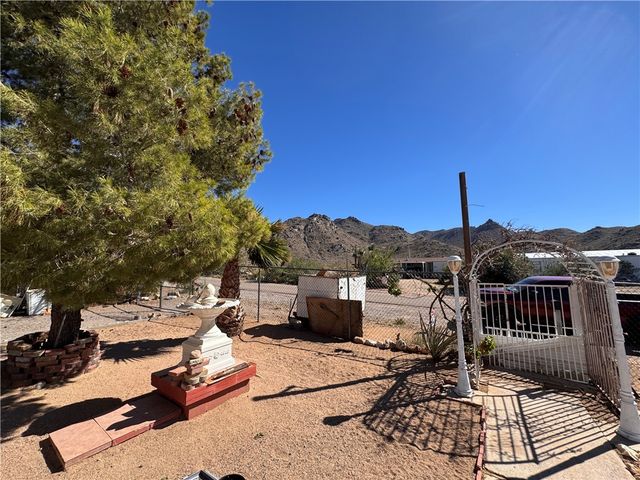 4517 N N Thurman Dr Drive, Golden Valley, AZ 86413