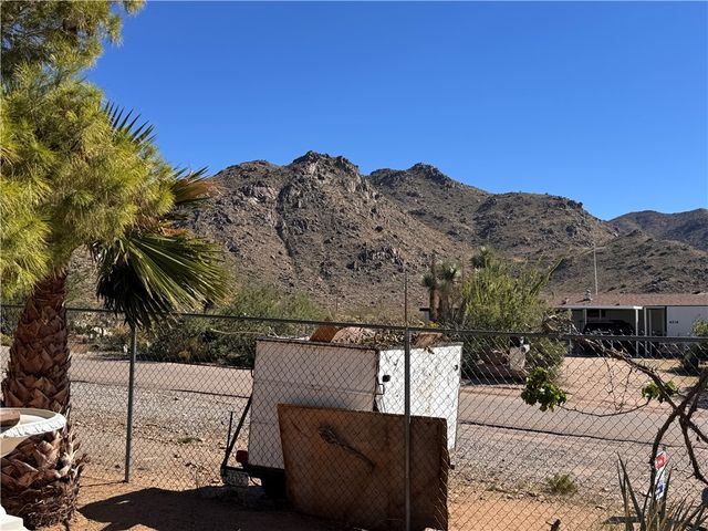 4517 N N Thurman Dr Drive, Golden Valley, AZ 86413