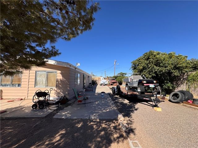 4517 N N Thurman Dr Drive, Golden Valley, AZ 86413