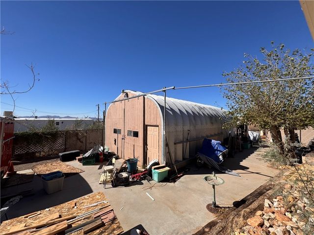 4517 N N Thurman Dr Drive, Golden Valley, AZ 86413