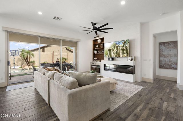 10412 E ACOMA Drive, Scottsdale, AZ 85255