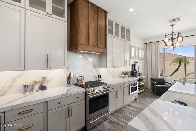 10412 E ACOMA Drive, Scottsdale, AZ 85255