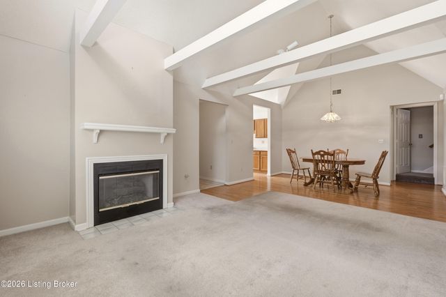 4445 Southbridge Ct, Louisville, KY 40272
