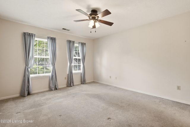 4445 Southbridge Ct, Louisville, KY 40272