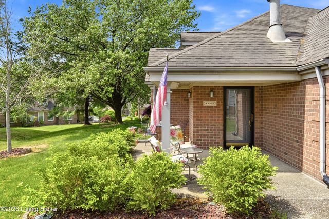 4445 Southbridge Ct, Louisville, KY 40272