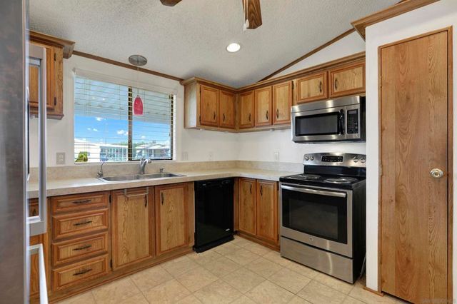43548 Ange Ln, Hemet, CA 92544