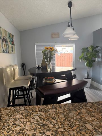 15823 SW 82nd Street, Miami, FL 33193