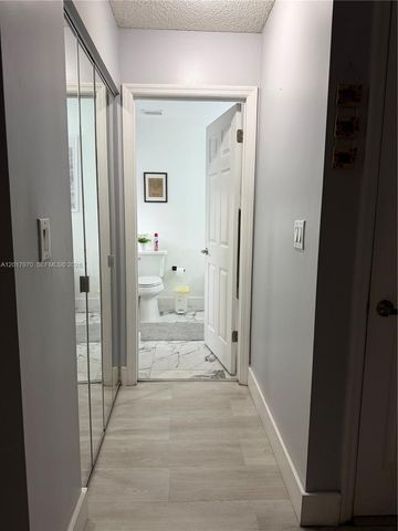 15823 SW 82nd Street, Miami, FL 33193