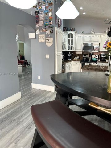 15823 SW 82nd Street, Miami, FL 33193