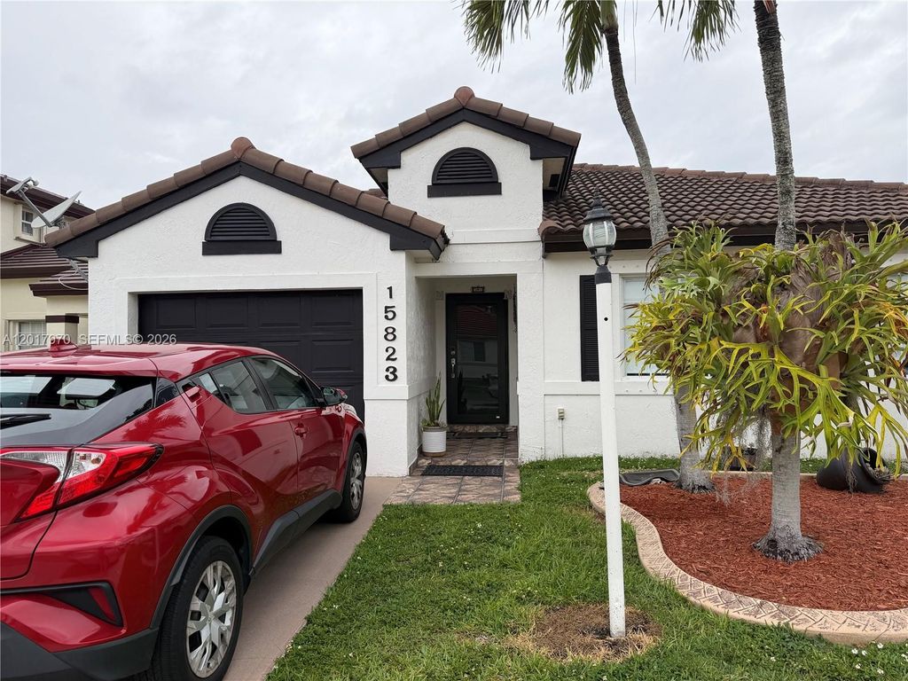 15823 SW 82nd Street, Miami, FL 33193