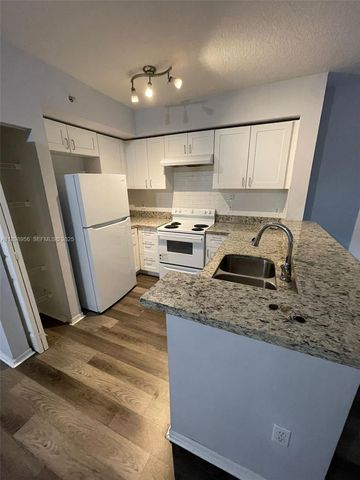 11040 SW 196th Street 211, Cutler Bay, FL 33157