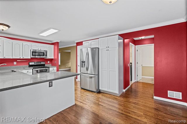 4224 W Four Lakes Avenue, Linden, MI 48451