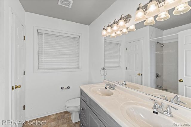 4224 W Four Lakes Avenue, Linden, MI 48451