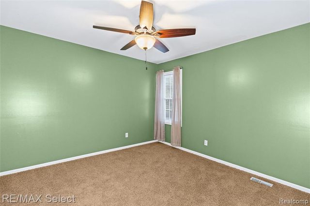 4224 W Four Lakes Avenue, Linden, MI 48451