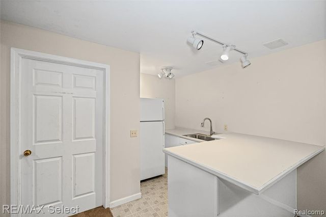 4224 W Four Lakes Avenue, Linden, MI 48451