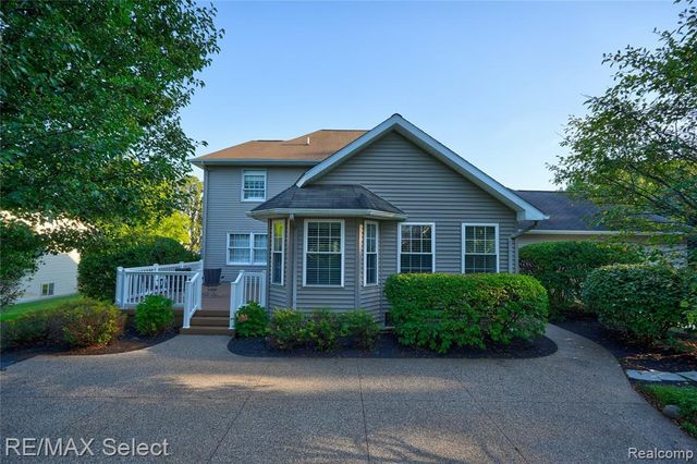 4224 W Four Lakes Avenue, Linden, MI 48451