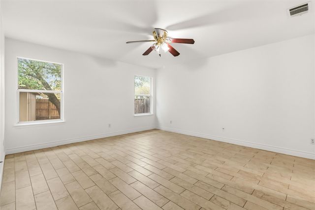 18320 Maxa DR, Manor, TX 78653