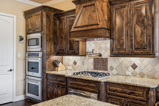 6008 The Resort Boulevard, Fort Worth, TX 76179