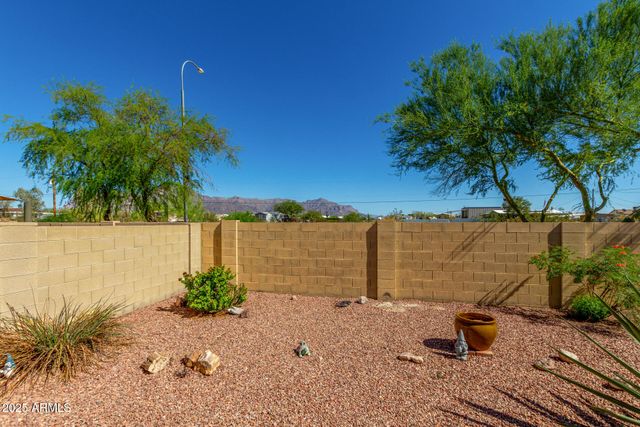2771 S CONESTOGA Road, Apache Junction, AZ 85119