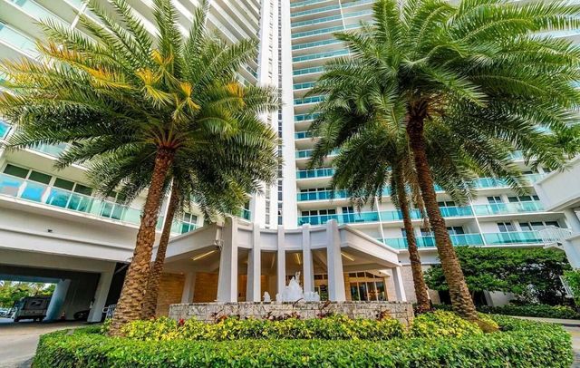 100 Bayview Drive 1825, Sunny Isles Beach, FL 33160