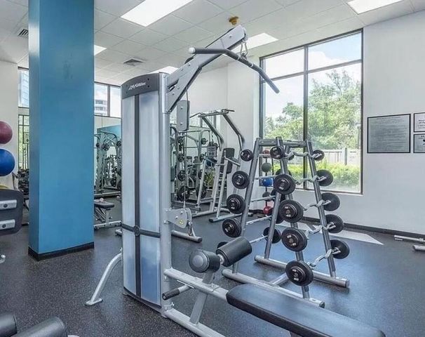 100 Bayview Drive 1825, Sunny Isles Beach, FL 33160
