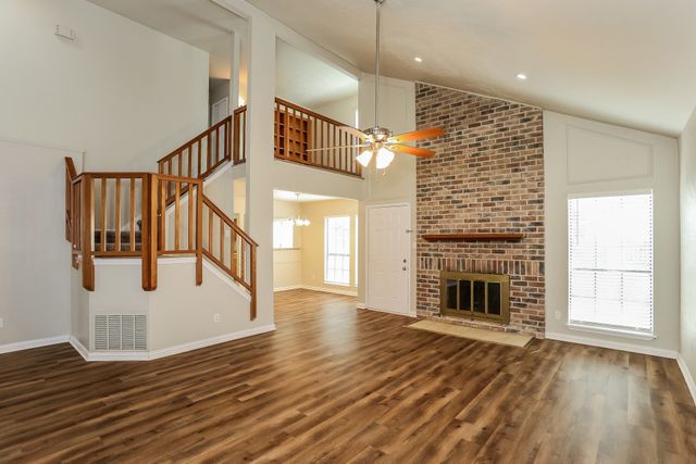 2416 Sutton Drive, Arlington, TX 76018