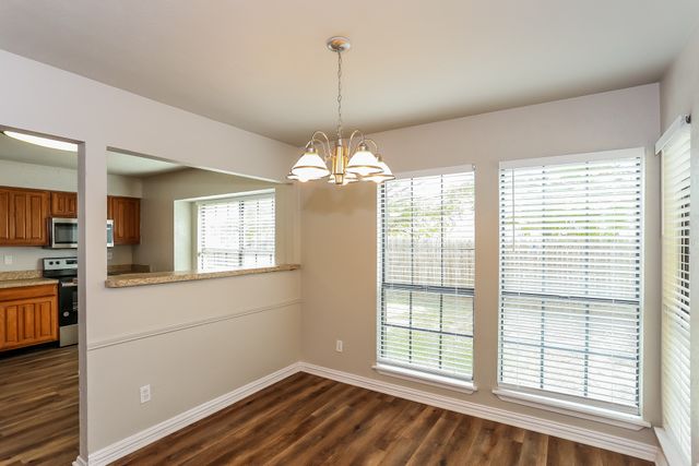 2416 Sutton Drive, Arlington, TX 76018