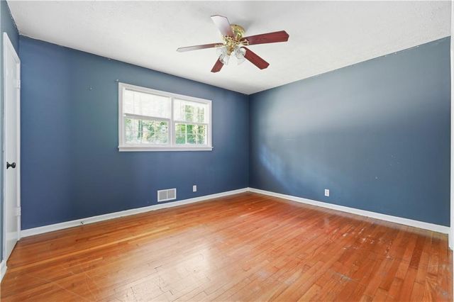 886 Oakhill Court, Stone Mountain, GA 30087