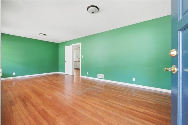 886 Oakhill Court, Stone Mountain, GA 30087