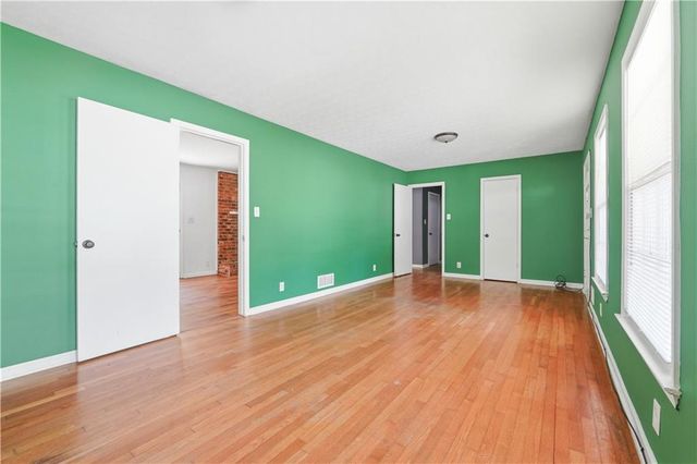 886 Oakhill Court, Stone Mountain, GA 30087